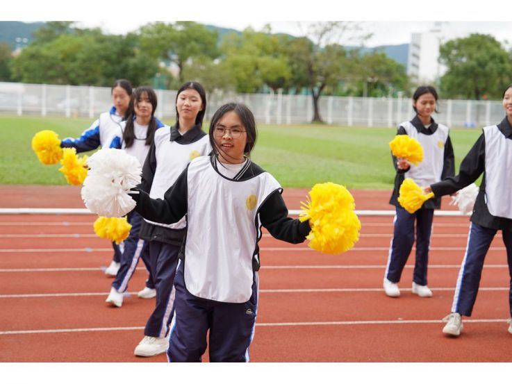 kids-cheering-big