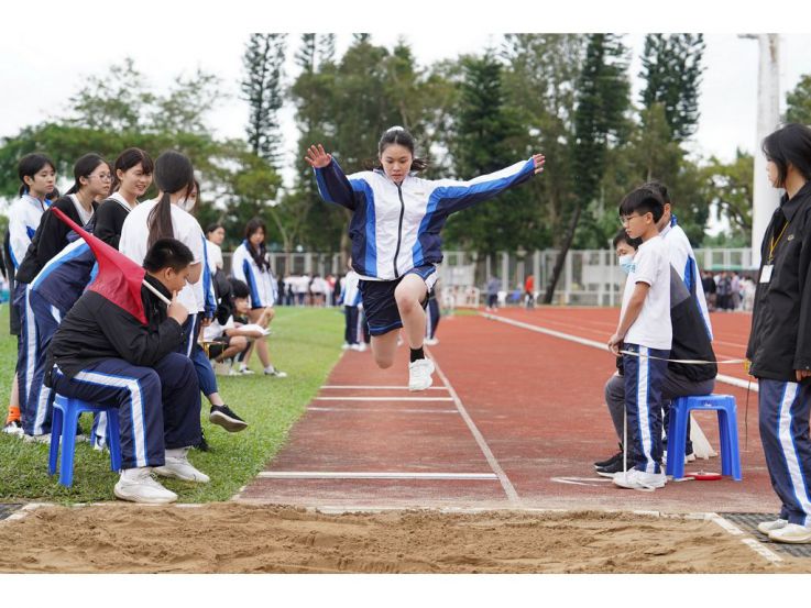 kids-cheering-big