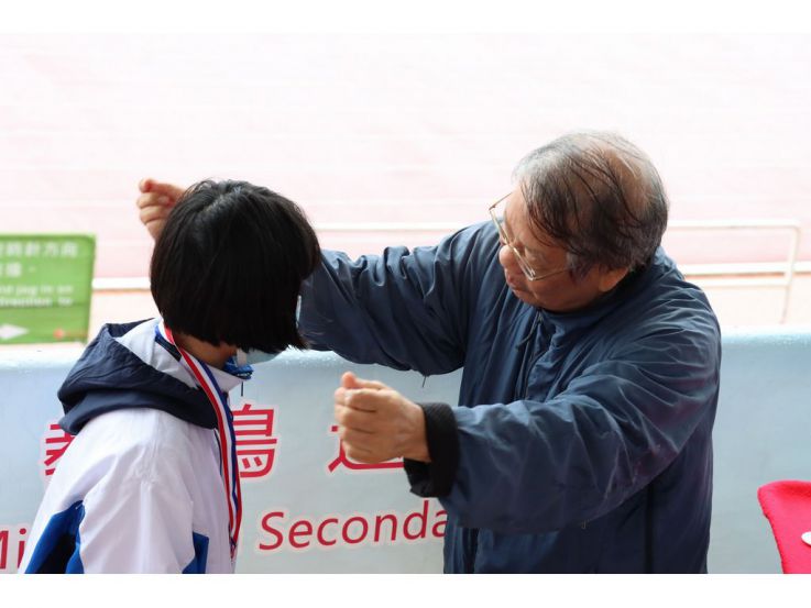 kids-cheering-big