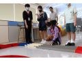 kids-cheering-thumb