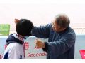 kids-cheering-thumb